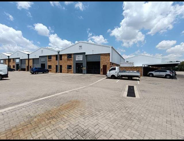 INDUSTRIAL PROPERTY TO RENT IN STRYDOM PARK